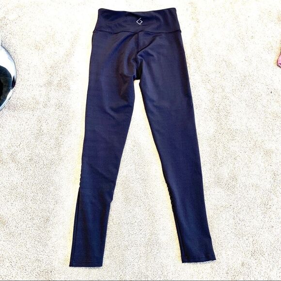 Bsp BETTER SPORTS PERFORMANCE purple mauve Moto leggings size medium - Picture 2 of 11